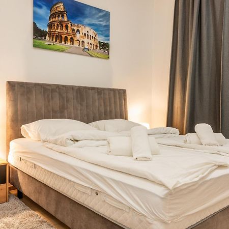 Staywithus , Ground Floor Zagreb Exterior foto